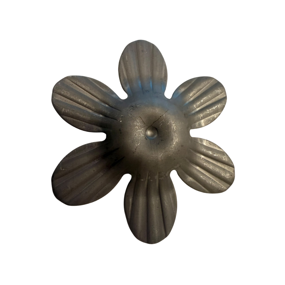 Mild Steel Flower - 95mm O/D x 4mm Thick - Image 2